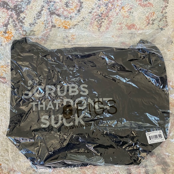 NWT NEW Figs Rare scrubs that don’t suck tote hospital bag for nurse doc… - Picture 2 of 7